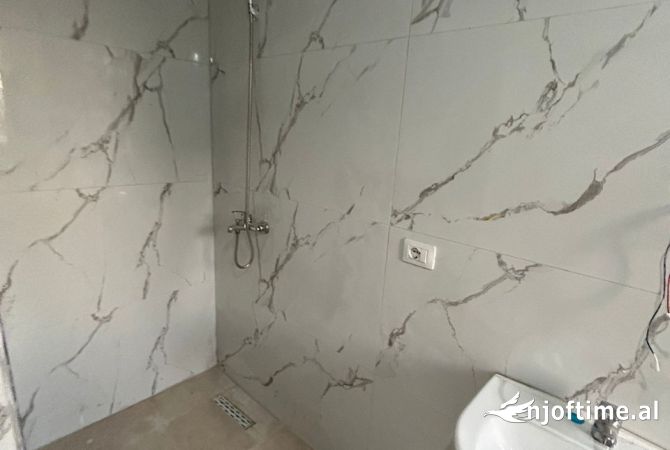 Shtepi ne shitje 2+1 ne Tirane - 128,000 Euro