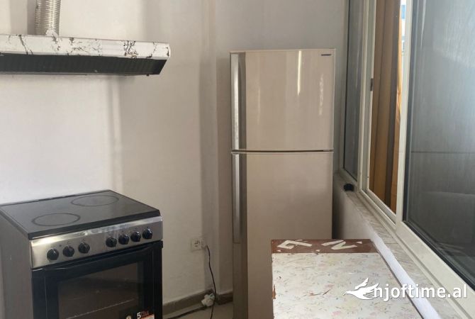 Shtepi me qera 1+1 ne Tirane - 450 Euro