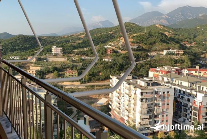 Shtepi ne shitje Apartament ne Tirane, 3+1, Mobilimi E mobiluar, Pagesa 145,000  Euro.