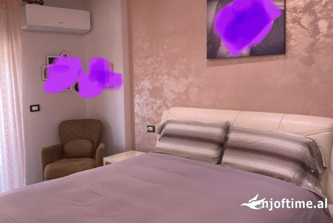 Shtepi ne shitje Apartament ne Tirane, 3+1, Mobilimi E mobiluar, Pagesa 145,000  Euro.