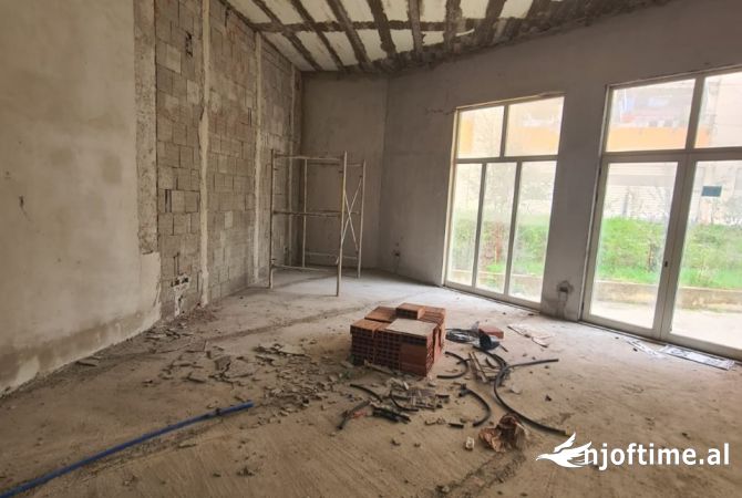 Ambient Biznesi ne Shitje tek Liqeni i Thate