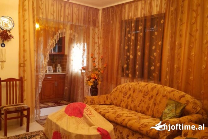Shtepi ne shitje 2+1 ne Tirane - 125,000 Euro