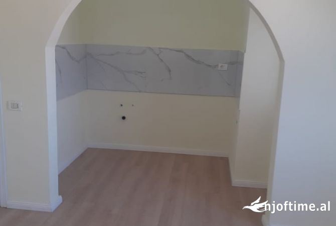 Shtepi ne shitje 1+1 ne Tirane - 78,000 Euro