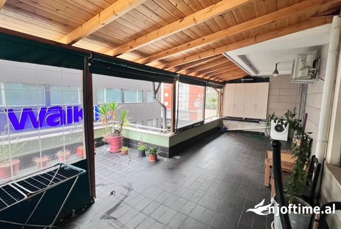 Shtepi me qera Apartament ne Tirane, 2+1, Mobilimi E mobiluar, Pagesa 950  Euro.