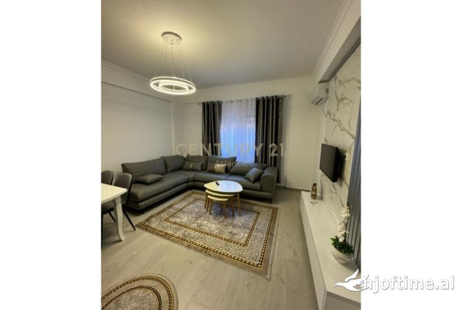 Shtepi me qera 1+1 ne Durres - 1,050 Euro