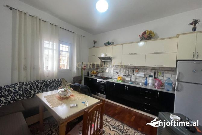 Shtepi me qera 1+1 ne Durres - 945 Euro