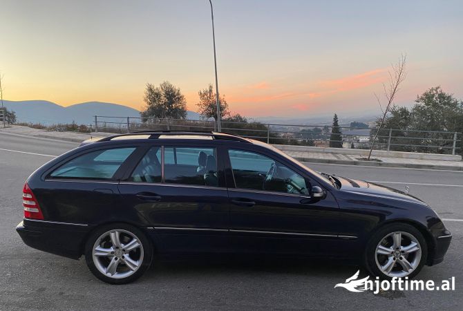 Auto in Vendita  a Berat - 4,800 Euro