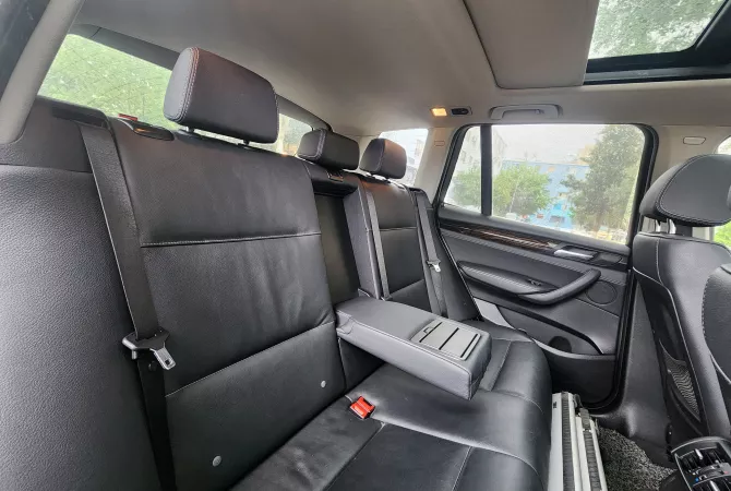 Makina ne shitje ne Tirane, BMW, 2013 Diesel,Kambio Automatik Pagesa 10,500  Euro.