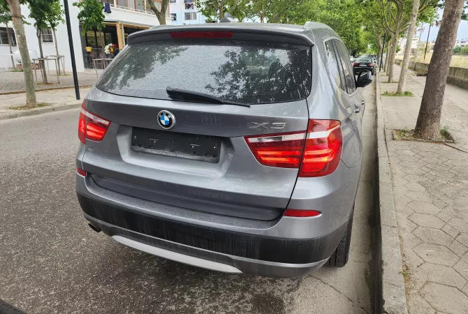 Makina ne shitje ne Tirane, BMW, 2013 Diesel,Kambio Automatik Pagesa 10,500  Euro.