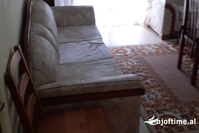 Shtepi me qera Shtepi Private ne Korce, 1+1, Mobilimi E mobiluar, Pagesa 13,000  Leke.