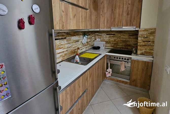 Shtepi me qera 1+1 ne Tirane - 320 Euro