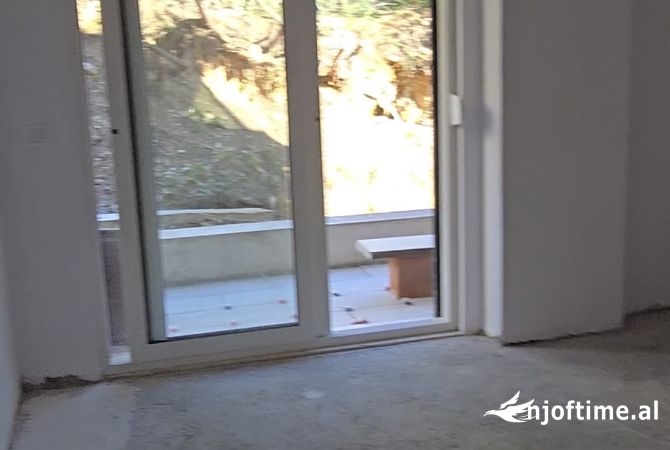 Shtepi ne shitje 2+1 ne Tirane - 95,000 Euro