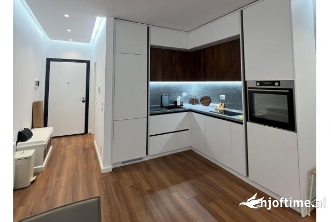 Shtepi ne shitje Apartament ne Tirane, 1+1, Mobilimi E mobiluar, Pagesa 159,000  Euro.