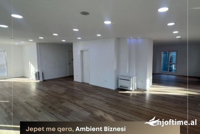 Ambient biznesi me qera 3+1 ne Tirane - 2,300 Euro