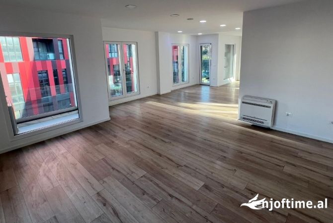 Ambient biznesi me qera 3+1 ne Tirane - 2,300 Euro