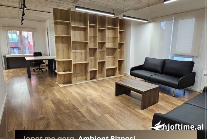 Ambient biznesi me qera 3+1 ne Tirane - 2,500 Euro