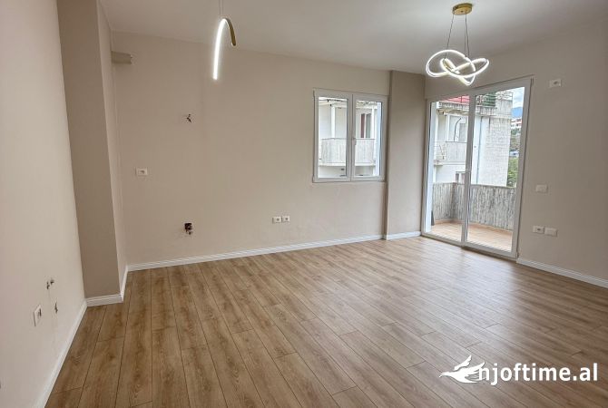 Shtepi ne shitje 2+1 ne Tirane - 135,000 Euro
