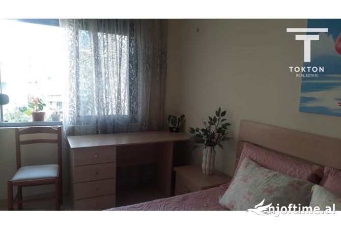 Shtepi me qera 2+1 ne Tirane - 400 Euro