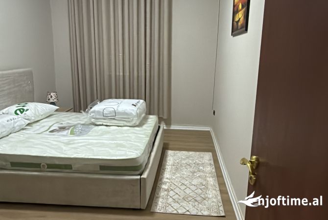 Shtepi me qera 2+1 ne Tirane - 700 Euro