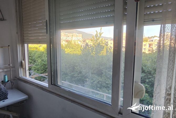 Shtepi ne shitje Apartament ne Tirane, 2+1, Mobilimi E mobiluar, Pagesa 110,099  Euro.