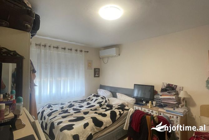Shtepi ne shitje Apartament ne Tirane, 1+1, Mobilimi E mobiluar, Pagesa 93,149  Euro.