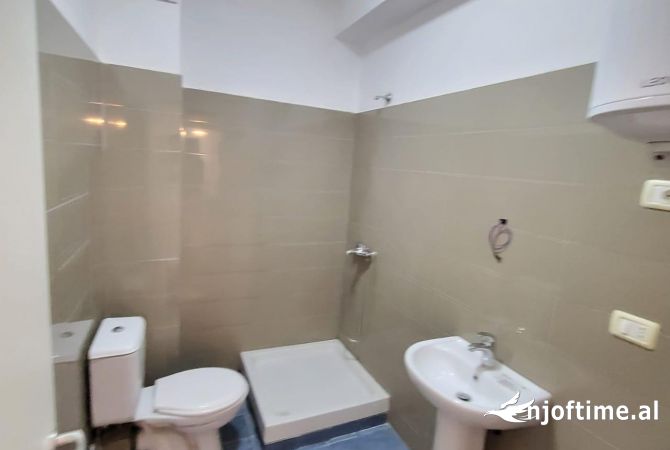 Shtepi ne shitje 2+1 ne Tirane - 125,002 Euro