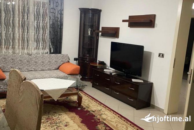 Shtepi me qera 2+1 ne Tirane - 399 Euro