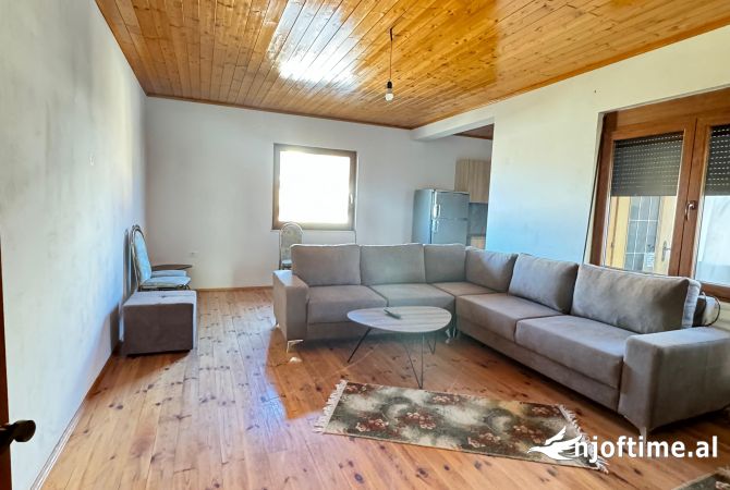 Shtepi me qera Apartament ne Tirane, 1+1, Mobilimi E mobiluar, Pagesa 347  Euro.