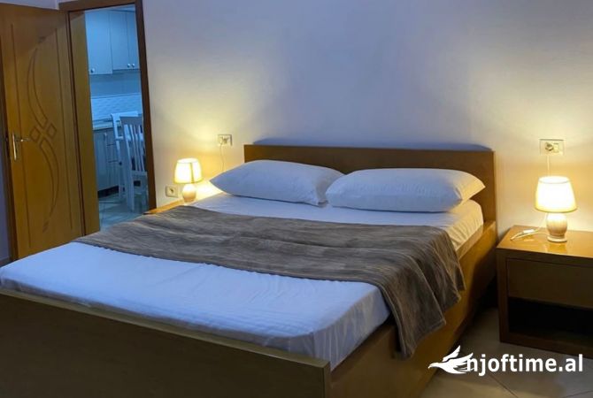 Shtepi me qera 1+1 ne Tirane - 399 Euro