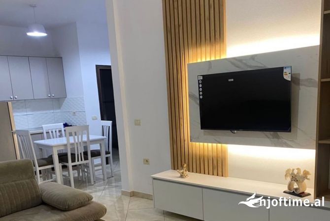 Shtepi me qera 1+1 ne Tirane - 399 Euro