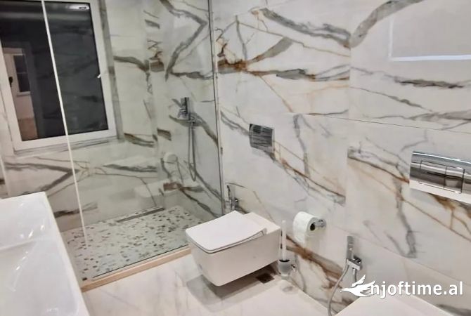 Shtepi ne shitje 3+1 ne Tirane - 269,998 Euro