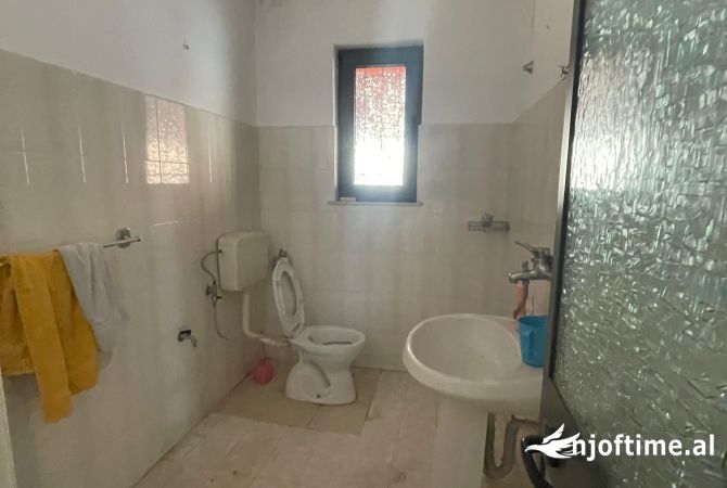 Shtepi ne shitje 2+1 ne Tirane - 79,999 Euro
