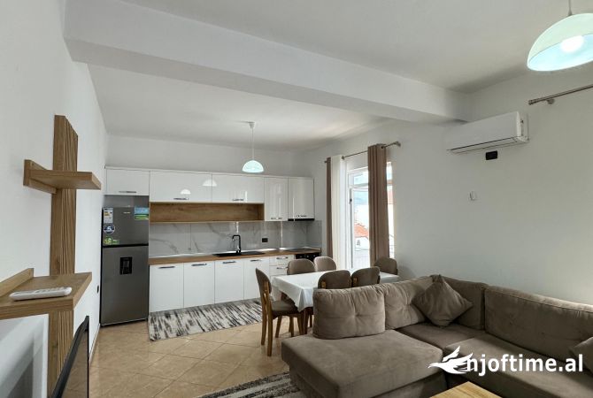 Shtepi me qera 1+1 ne Tirane - 499 Euro