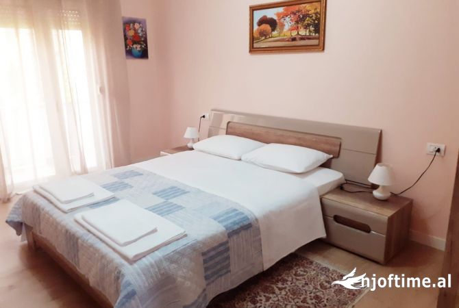 Shtepi me qera Apartament ne Tirane, 2+1, Mobilimi E mobiluar, Pagesa 701  Euro.