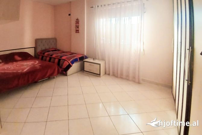Shtepi ne shitje Apartament ne Tirane, 1+1, Mobilimi Bosh, pa mobiluar, Pagesa 109,236  Euro.