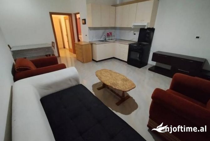 Shtepi me qera 1+1 ne Tirane - 27,111 Leke