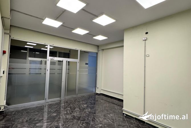 Ambient biznesi me qera 1+1 ne Tirane - 547 Euro