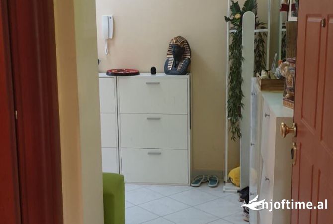 Shtepi me qera 2+1 ne Tirane - 450 Euro
