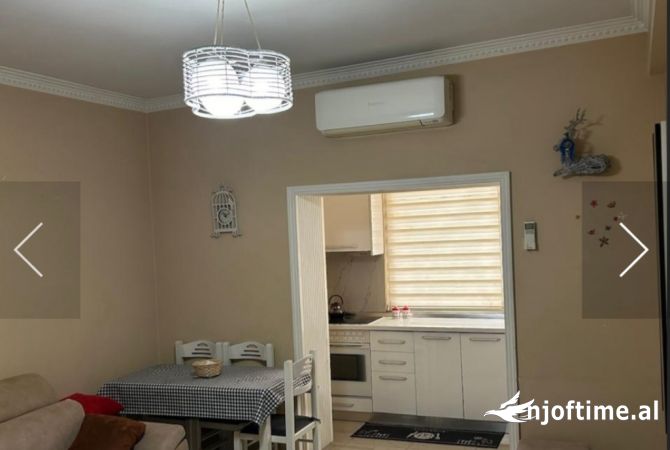 Shtepi ne shitje Apartament ne Tirane, 1+1, Mobilimi E mobiluar, Pagesa 120,001  Euro.