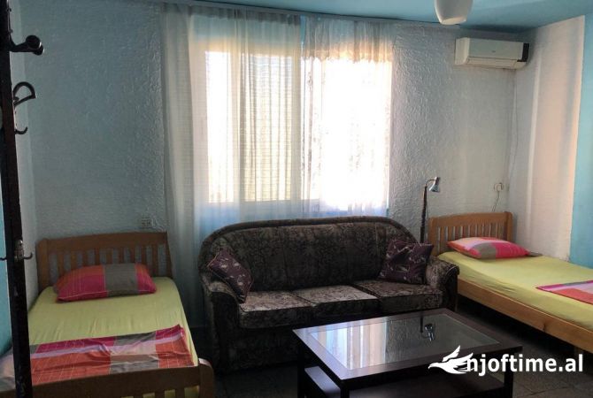 Shtepi me qera 3+1 ne Tirane - 548 Euro