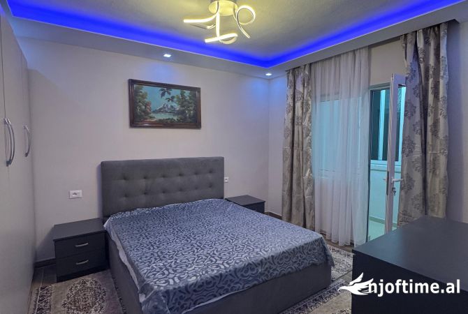 Shtepi ne shitje Apartament ne Tirane, 2+1, Mobilimi E mobiluar, Pagesa 124,990  Euro.