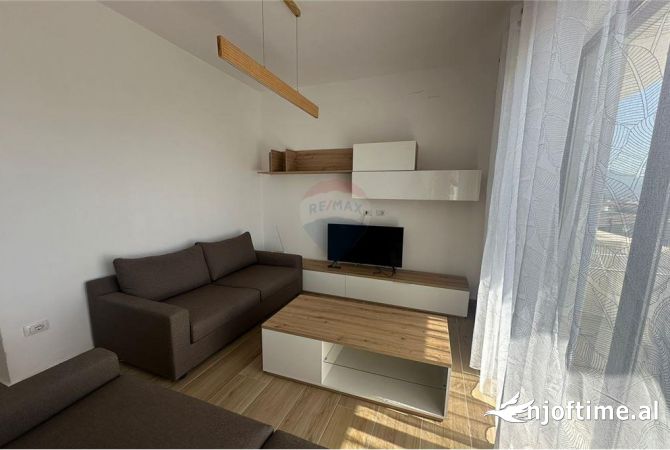 Shtepi me qera 3+1 ne Tirane - 750 Euro