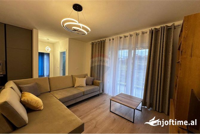 Shtepi me qera 1+1 ne Tirane - 900 Euro