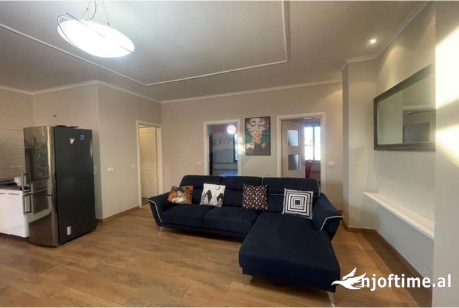 Shtepi me qera Apartament ne Tirane, 2+1, Mobilimi E mobiluar, Pagesa 650  Euro.