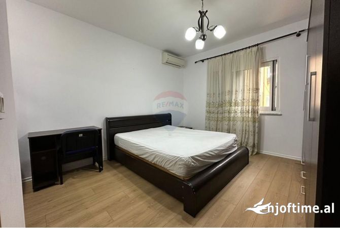 Shtepi me qera 2+1 ne Tirane - 800 Euro