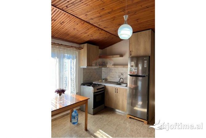 Shtepi me qera 1+1 ne Tirane - 420 Euro