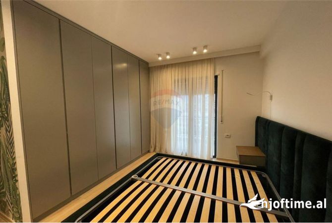 Shtepi me qera 2+1 ne Tirane - 1,200 Euro