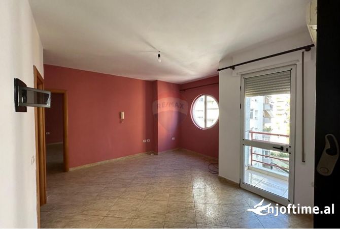 Shtepi me qera 2+1 ne Tirane - 550 Euro