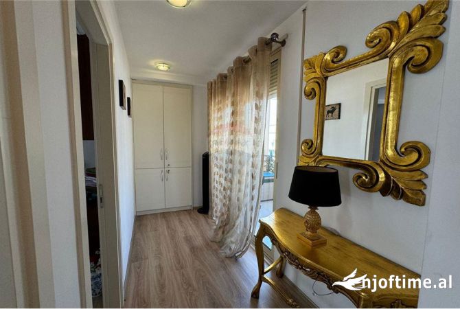 Shtepi me qera 3+1 ne Tirane - 1,200 Euro