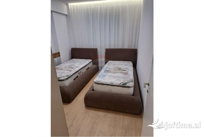 Shtepi me qera 2+1 ne Tirane - 1,000 Euro